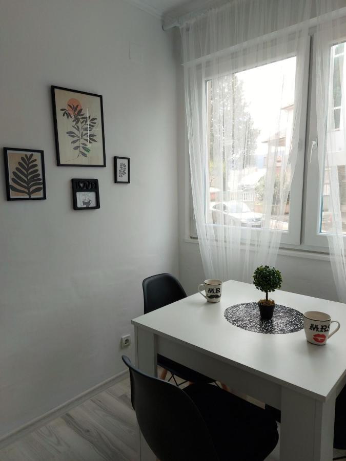Starlux Apartment Мостар Екстер'єр фото